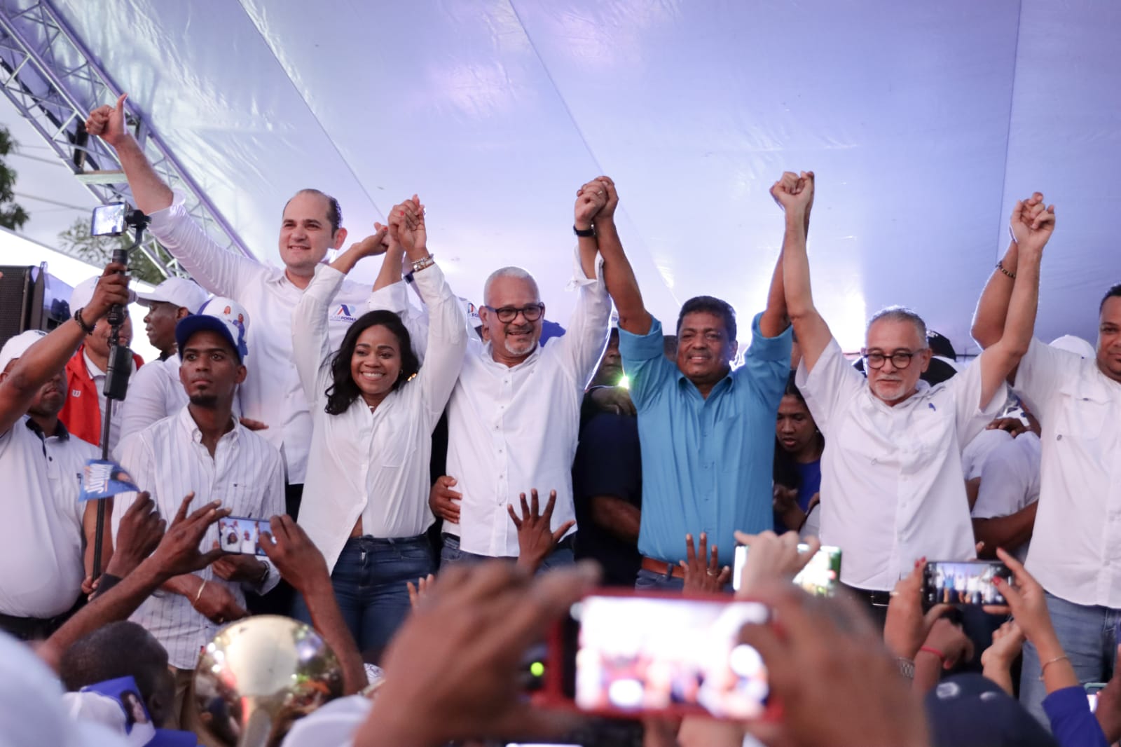 Prm Realiza Una Gigantesca Marcha En El Municipio De Los Alcarrizos