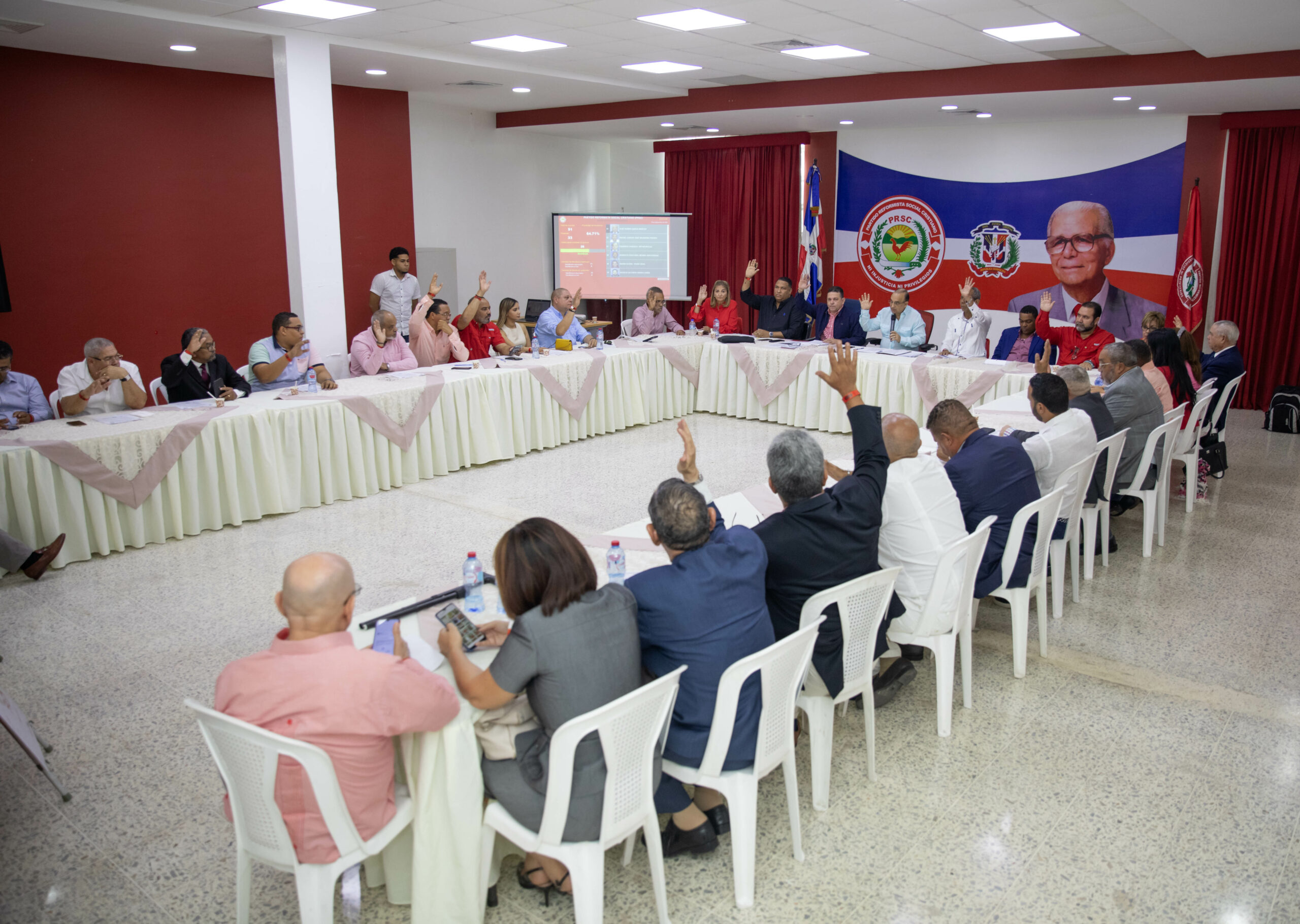 Reunión del Directorio Presidencial (DP).